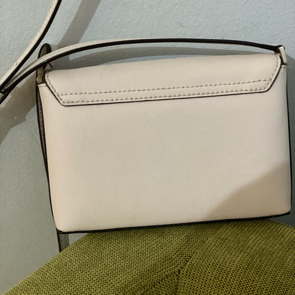 Like new Kate spade small crossbody purse